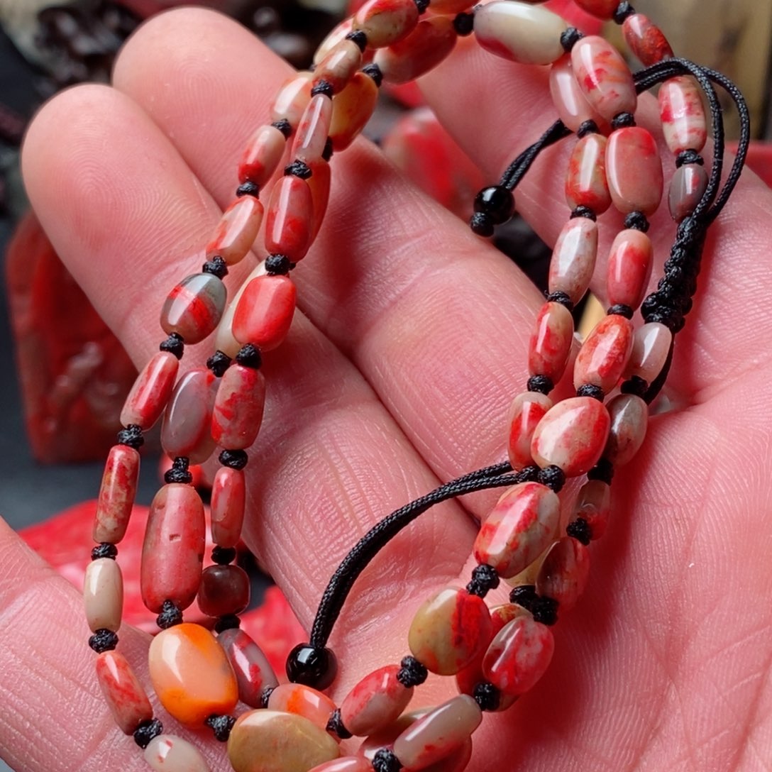 昌化鸡血石昌化鸡血石项链