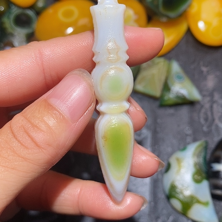 幸***你合金颈饰玛瑙/玉髓
