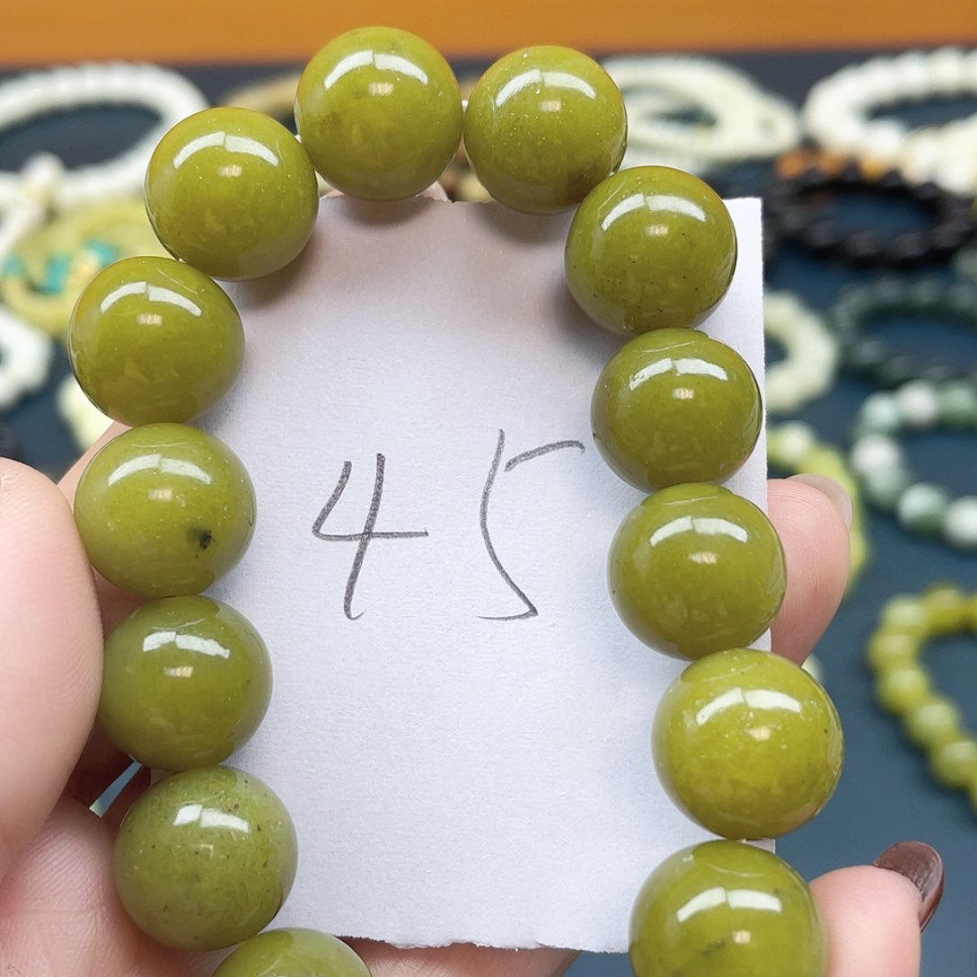 未镶嵌蛇纹石玉手链