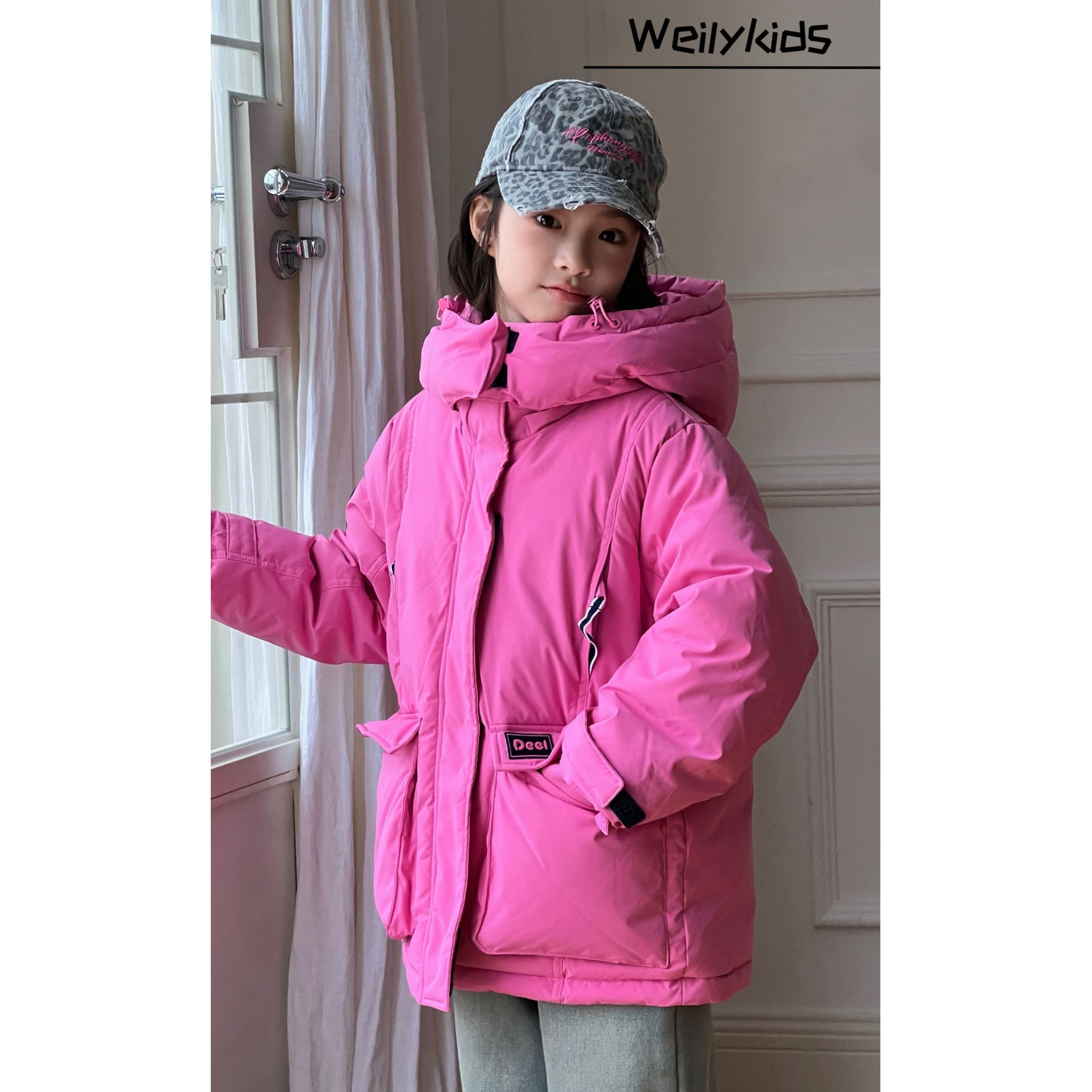 【芭比粉】女童冬季新款羽绒服2025年新款连帽加厚保暖外套DY542005
