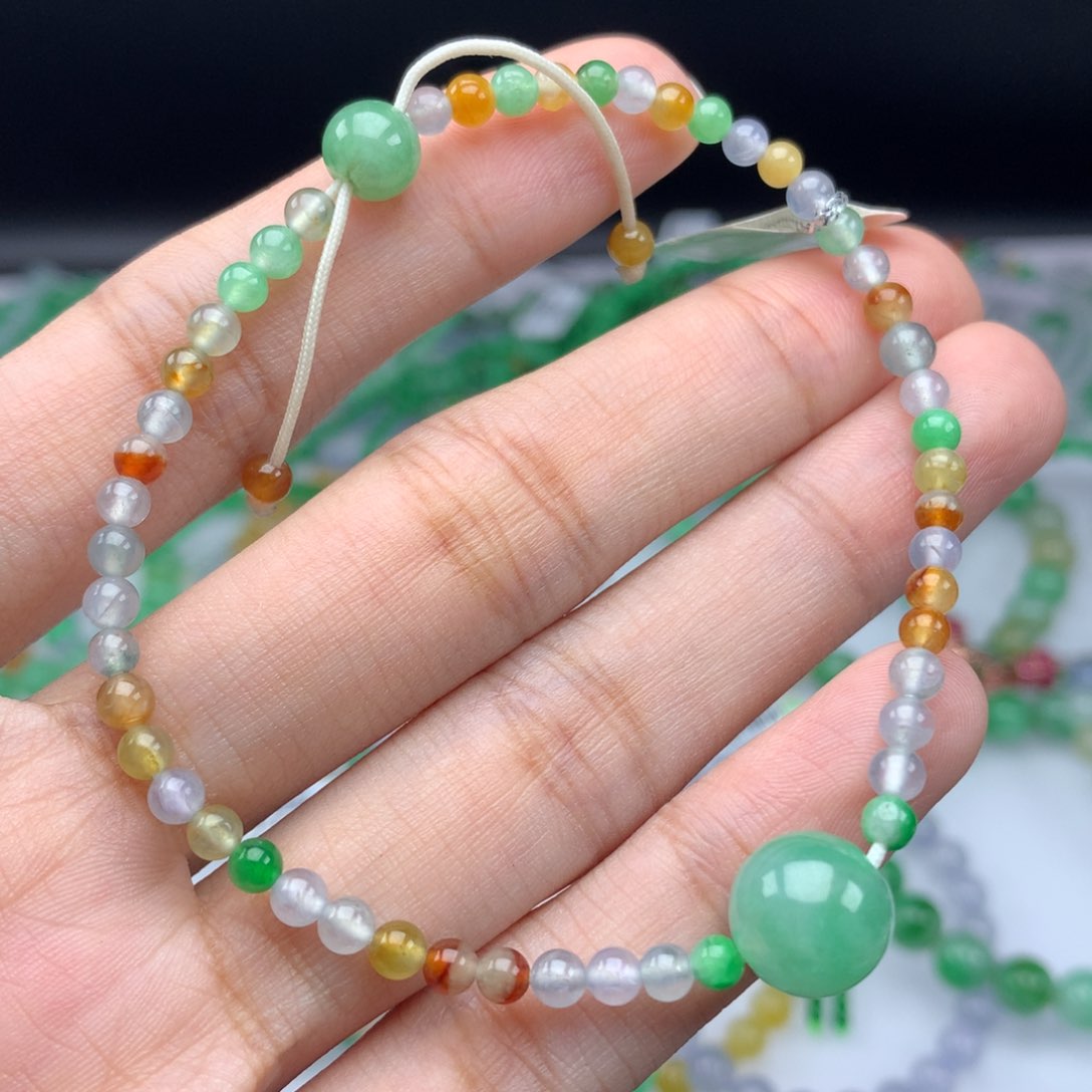 翡翠手链未镶嵌卡