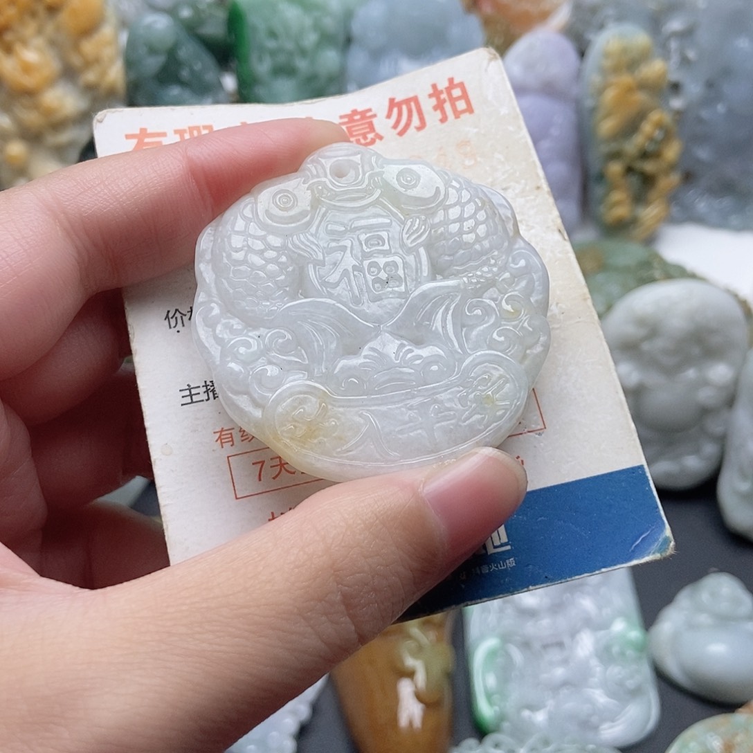 翡翠未镶嵌颈饰翡翠
