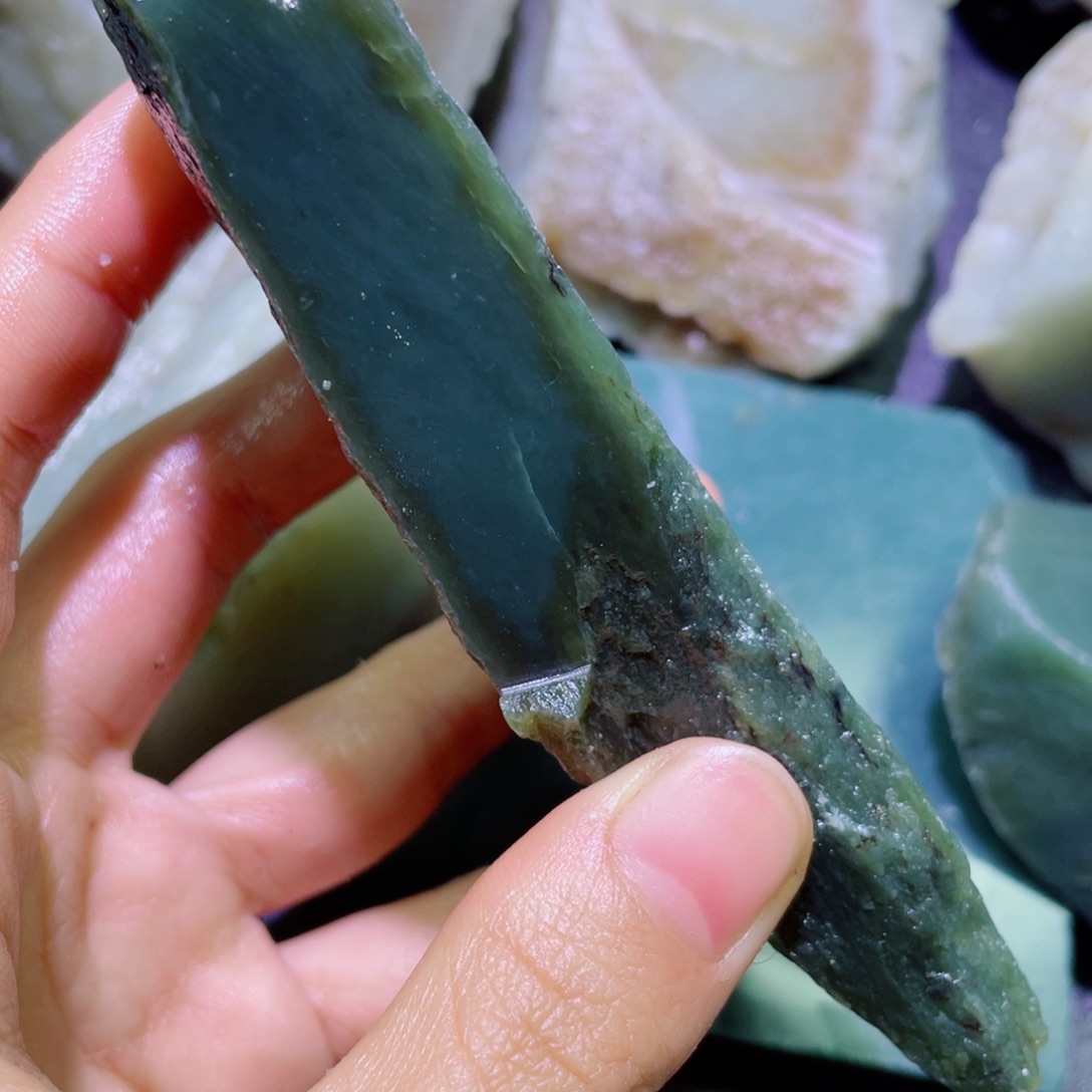 和田玉未镶嵌珠宝半成品