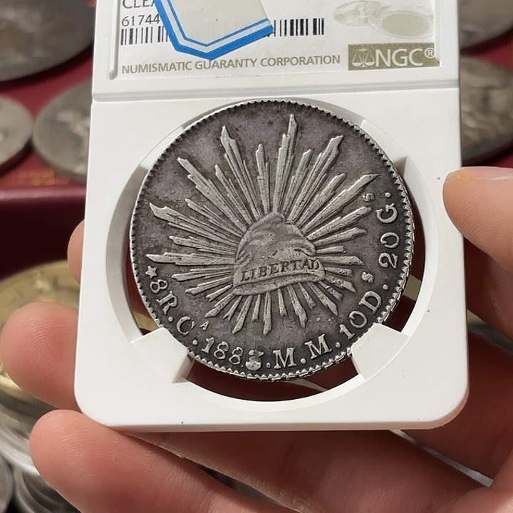 榴***弯银Ag900墨西哥花边鹰洋银币