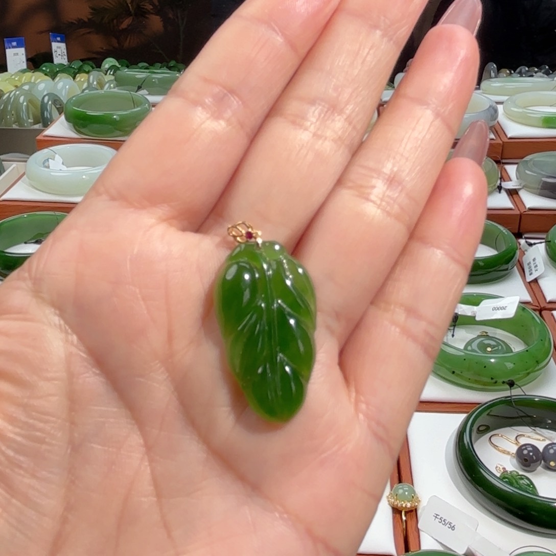 和田玉颈饰18K金镶嵌