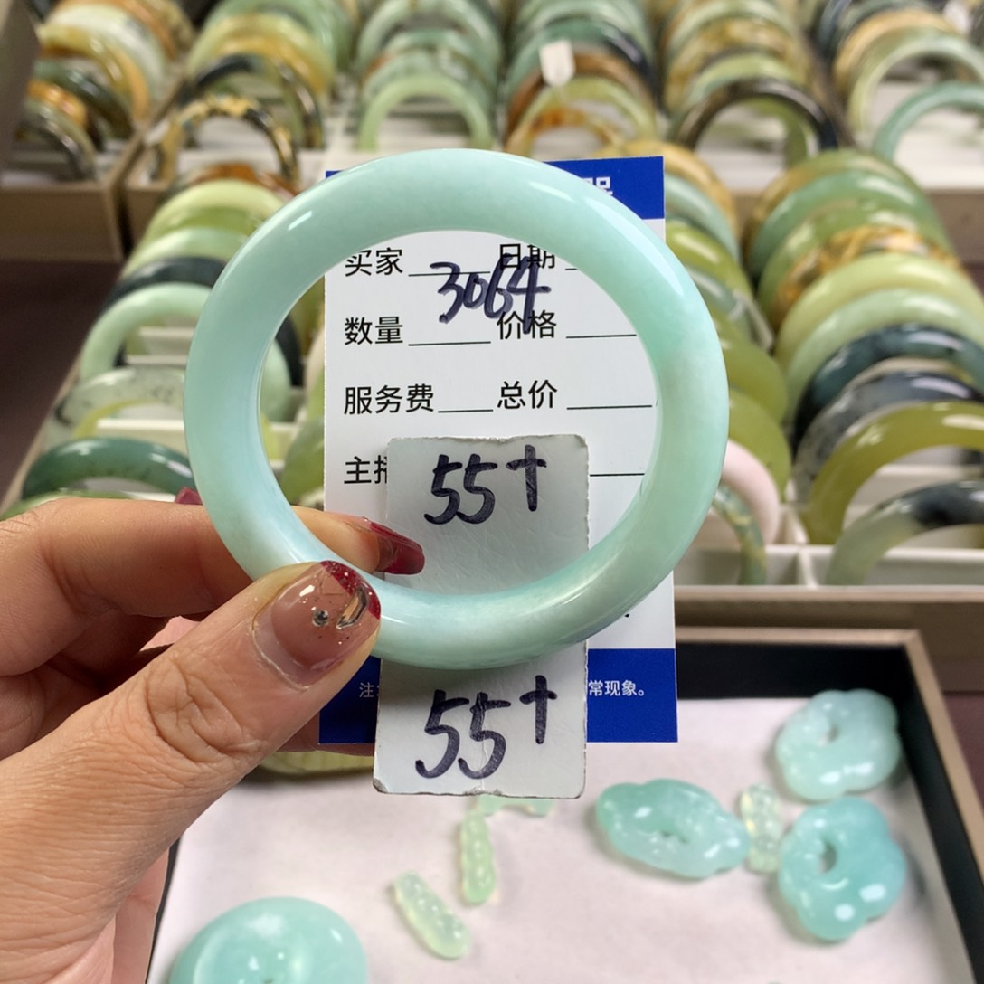 蛇纹石玉手镯未镶嵌3064