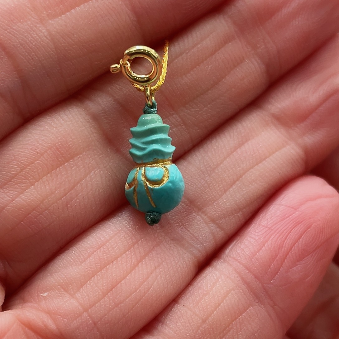 绿松石颈饰未镶嵌