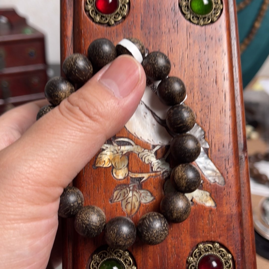 沉香木手把件156858866