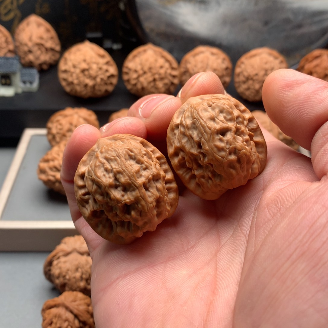 文玩核桃吊坠原生态野狼