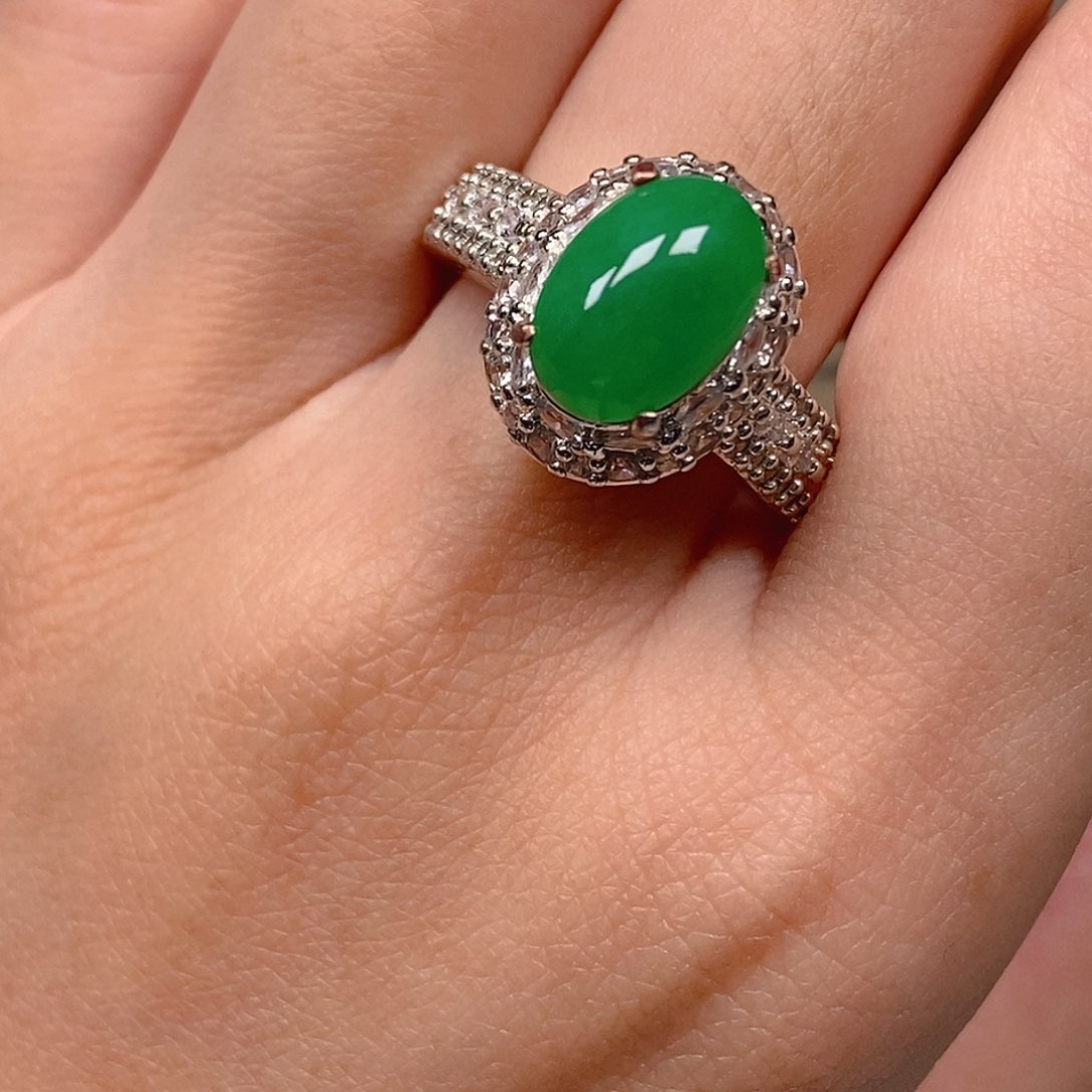 翡翠戒指未镶嵌阳绿