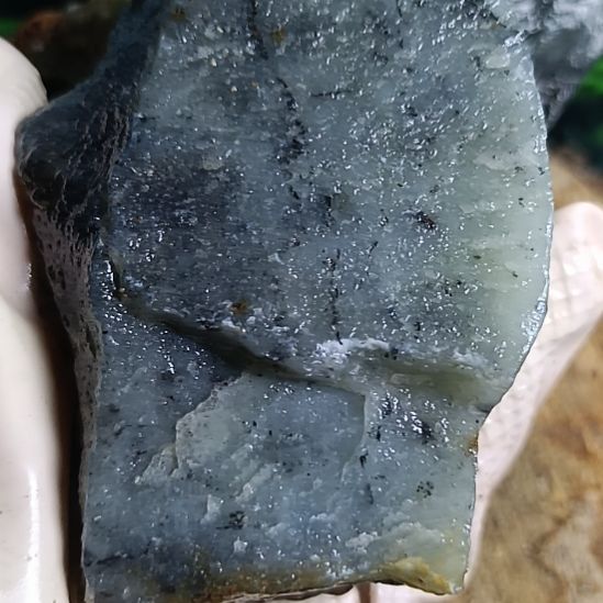 蛇纹石玉未镶嵌珠宝奇石