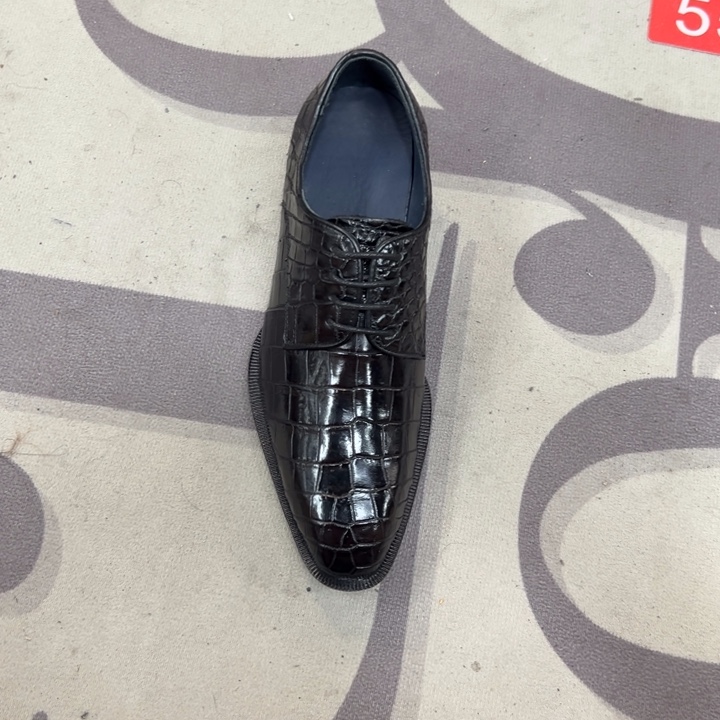 J***n鳄鱼皮（革）全鳄鱼皮皮42码