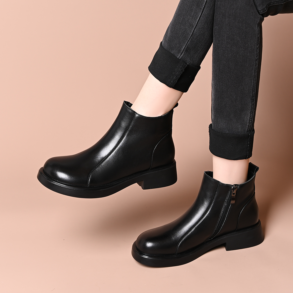 头层牛皮2025秋冬新款圆头侧拉链粗跟短靴女厚底时装靴短筒瘦瘦靴