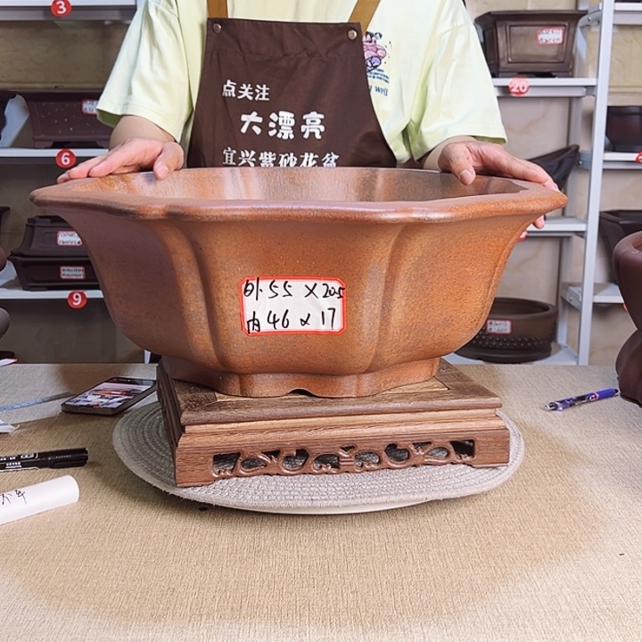 大***风紫砂花盆等都是由一