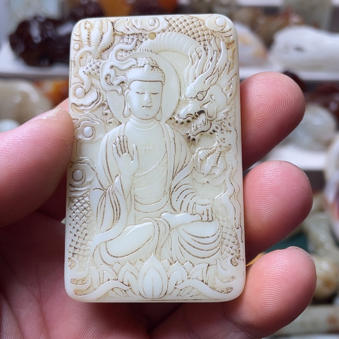 和田玉未镶嵌颈饰