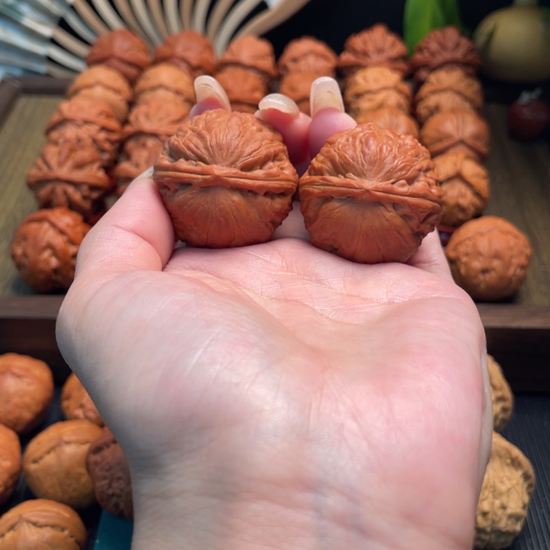 把件文玩核桃大**闲绣球