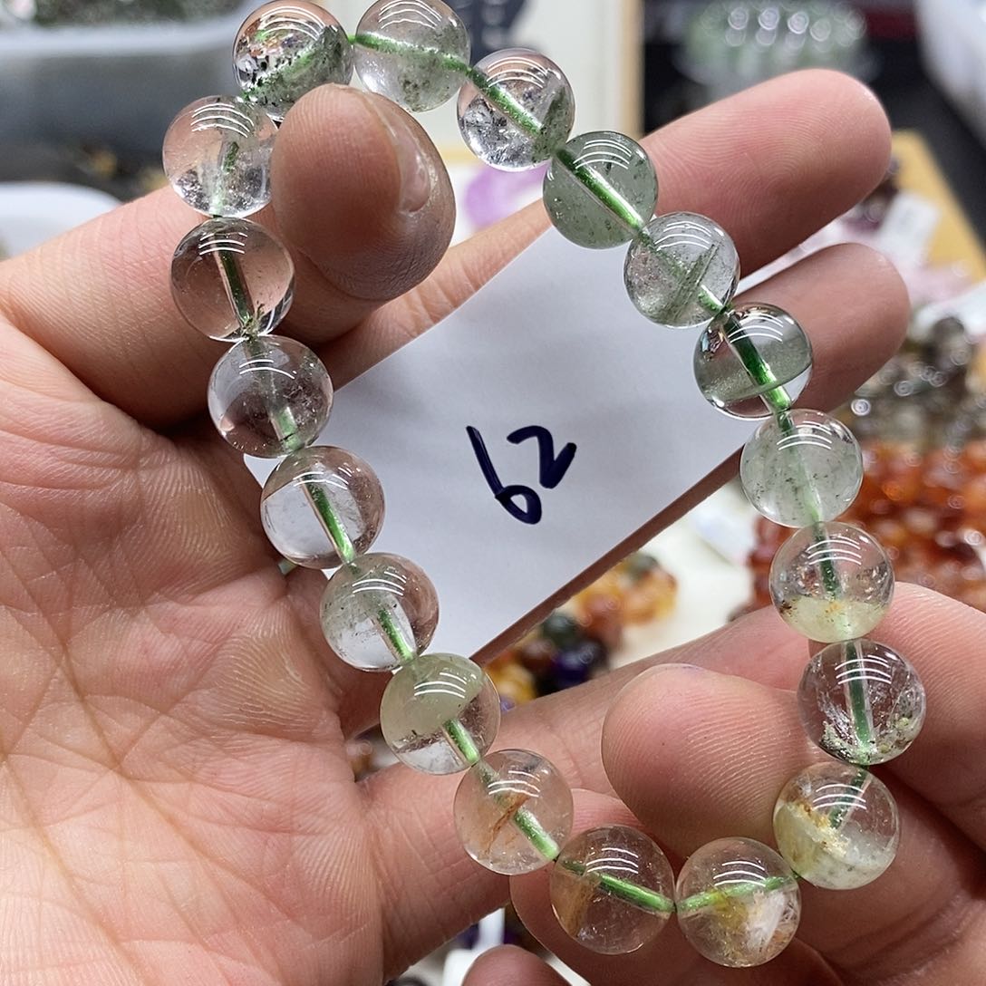 水晶手串未镶嵌天然