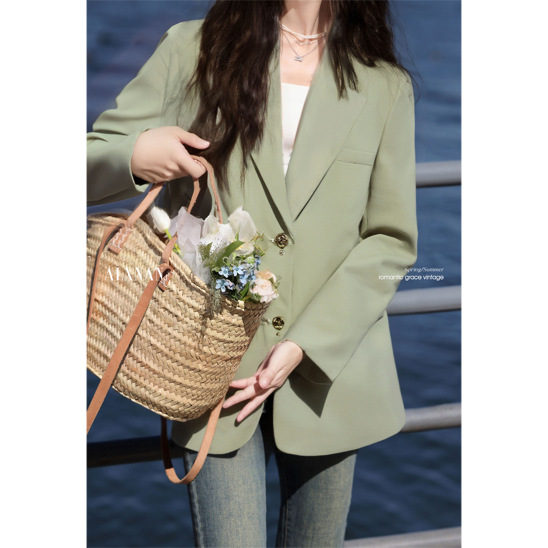 鹿向南「粉丝福利」豆绿色通勤西装25新款时尚单品外套女士L52916