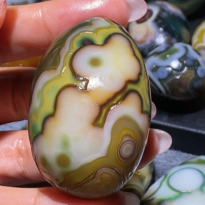 玛瑙/玉髓未镶嵌珠宝奇石36