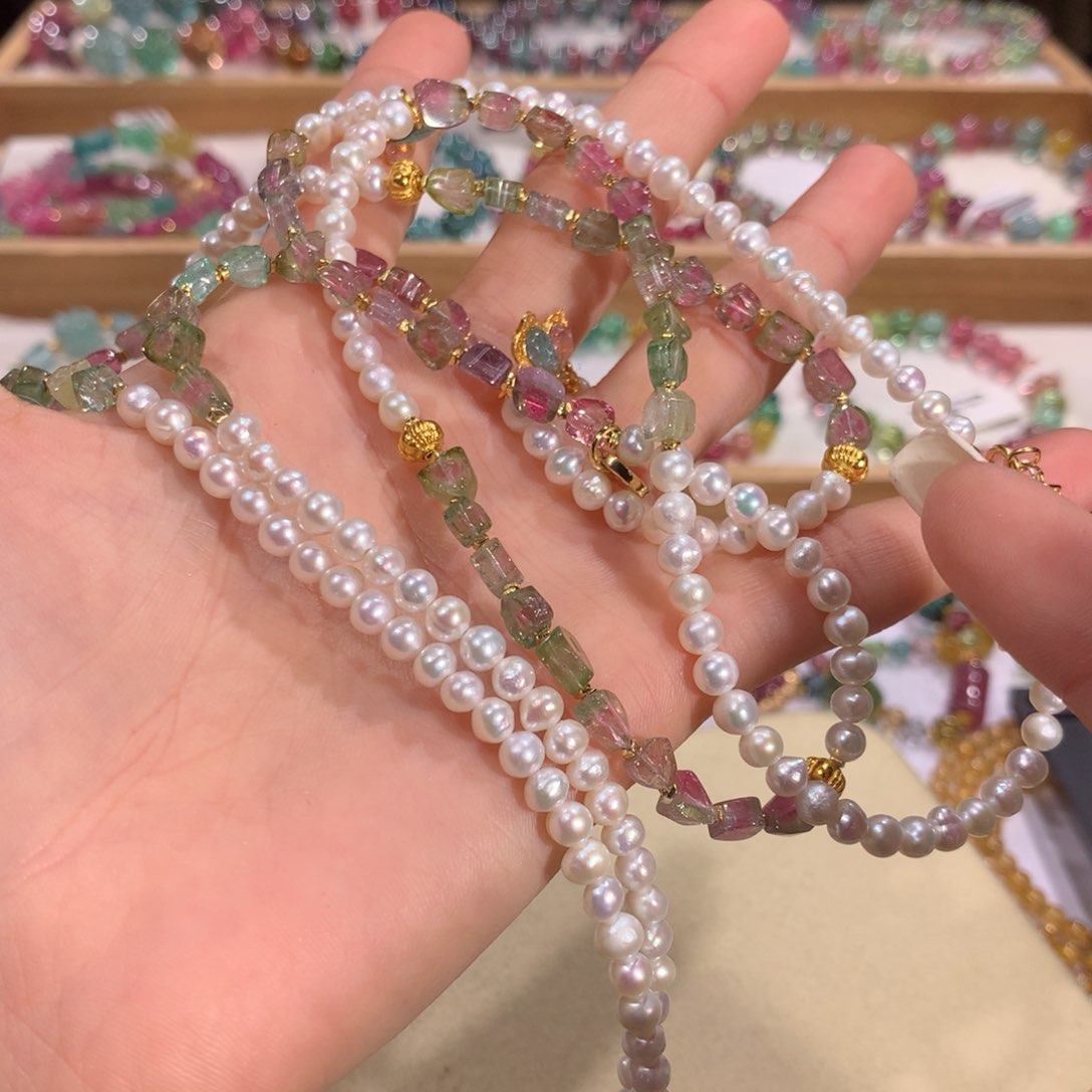 碧玺多样性发货一件未镶嵌
