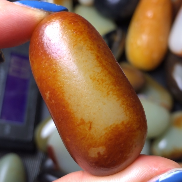 和田玉未镶嵌珠宝奇石