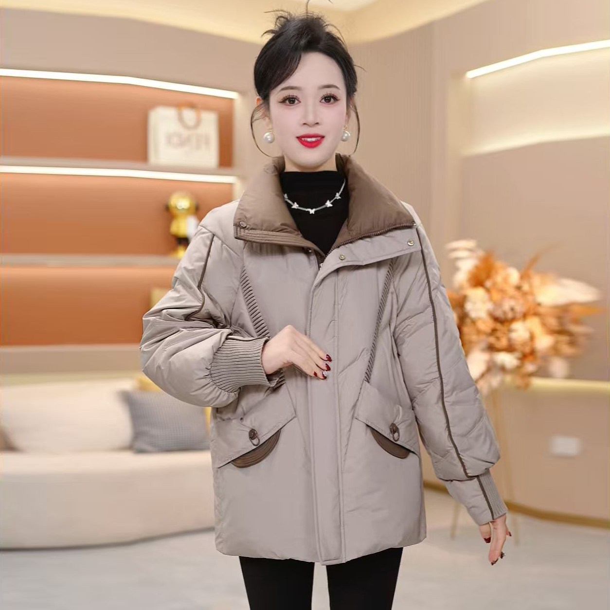 休闲百搭翻领纯色气质保暖时尚加厚宽松2025年冬季羽绒服SJYH3756