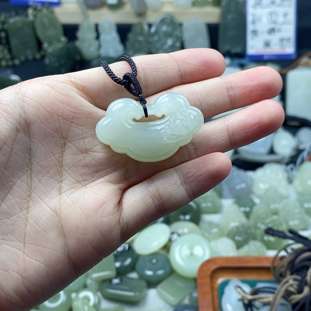 风***水和田玉未镶嵌颈饰平安锁2202