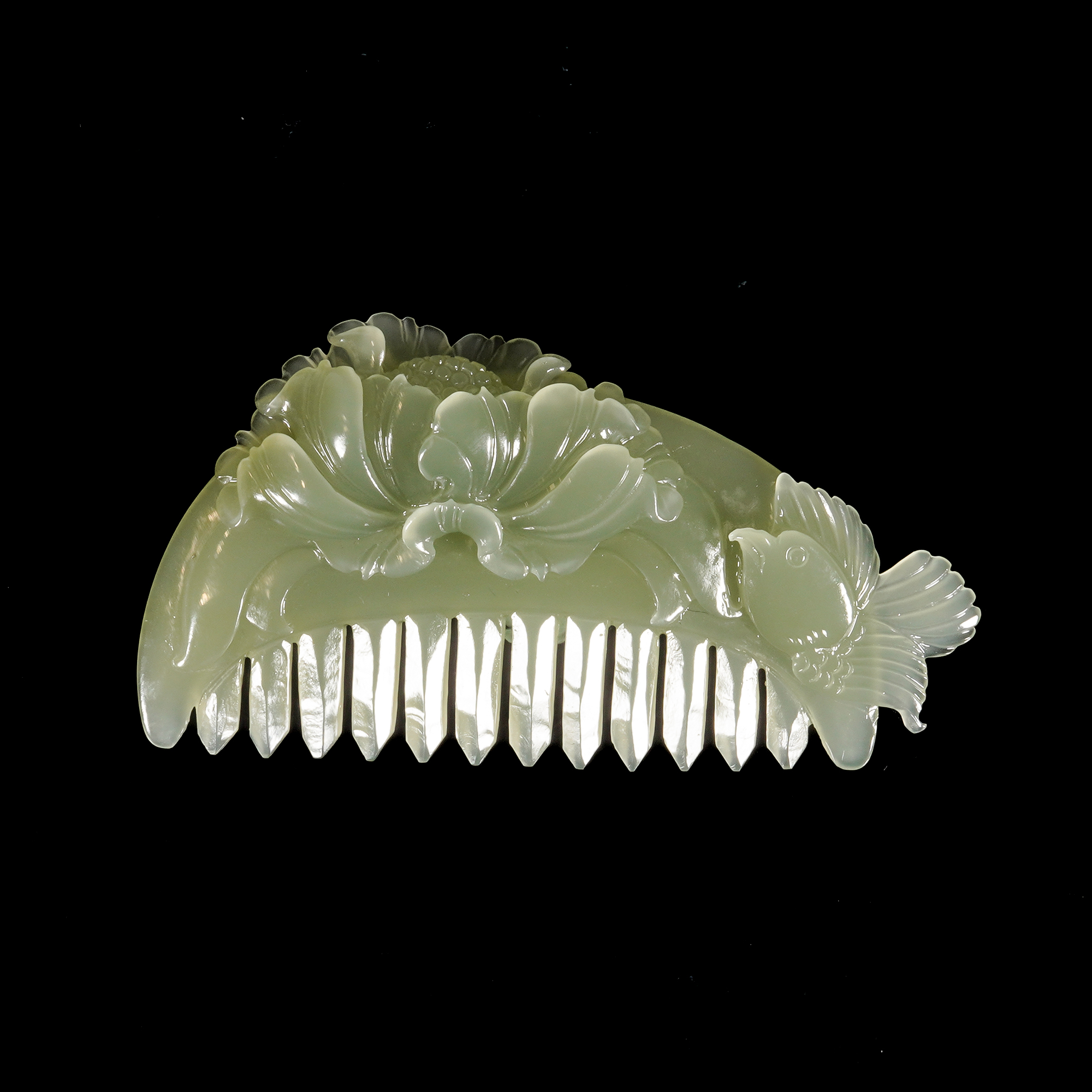 LOT.022和田玉巧雕花鸟纹篦/X4166