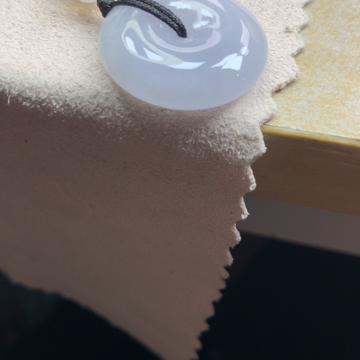 翡翠颈饰未镶嵌吊坠