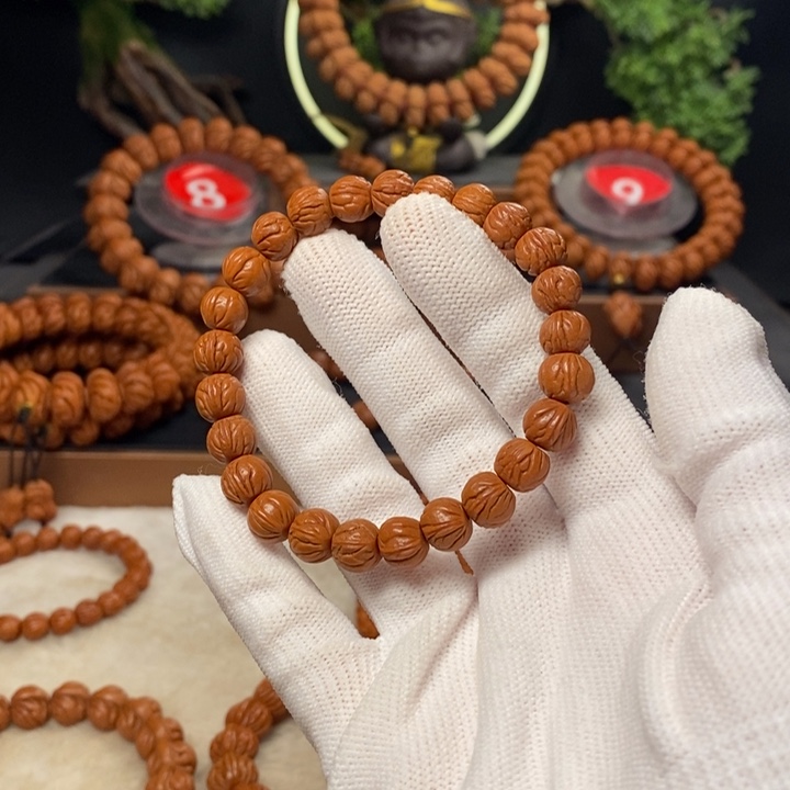 桃核吊坠那****路秦岭龙纹