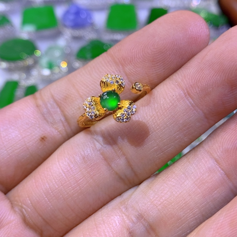 【闪购商品】翡翠挂件银S925镶嵌天然翡翠