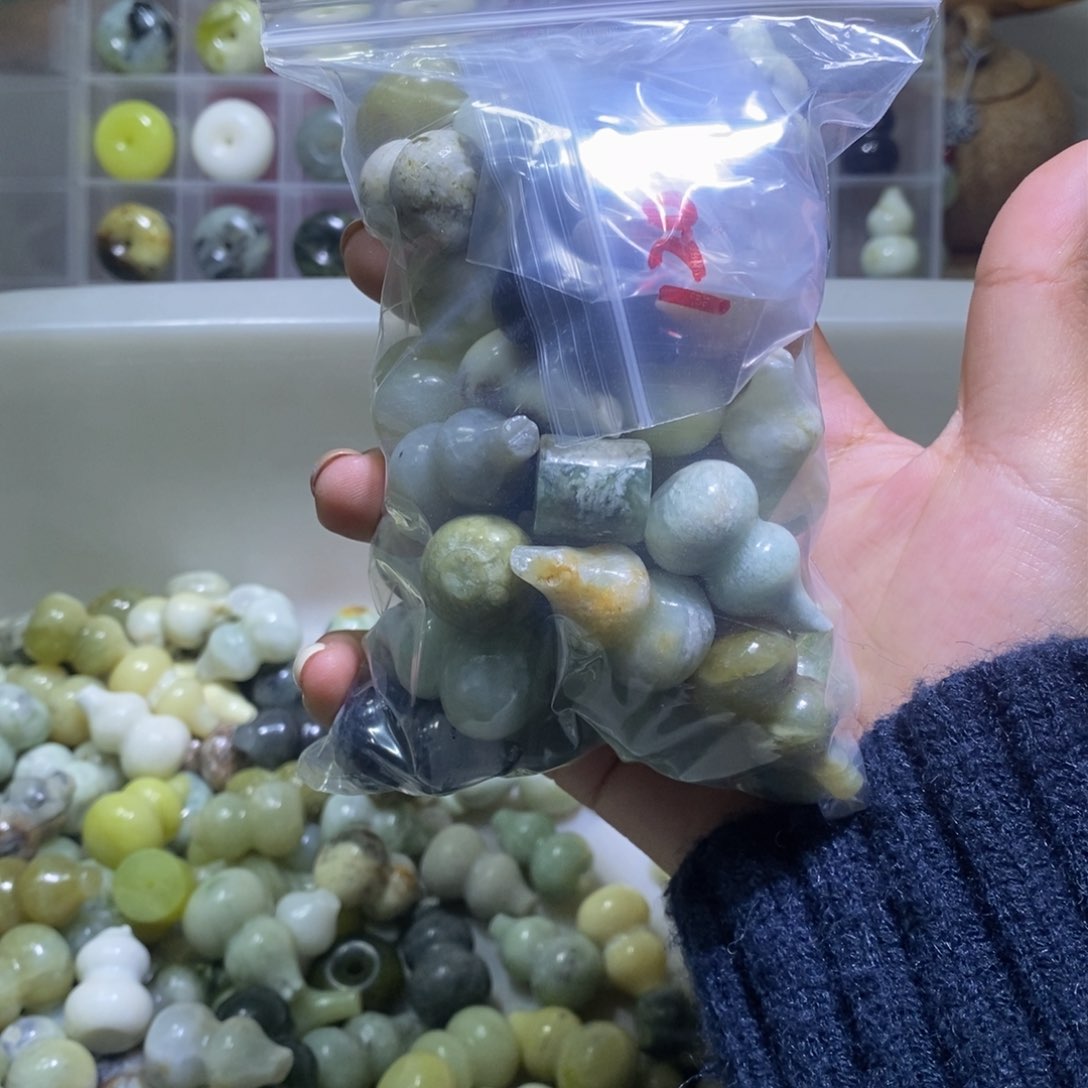 合金蛇纹石玉颈饰120