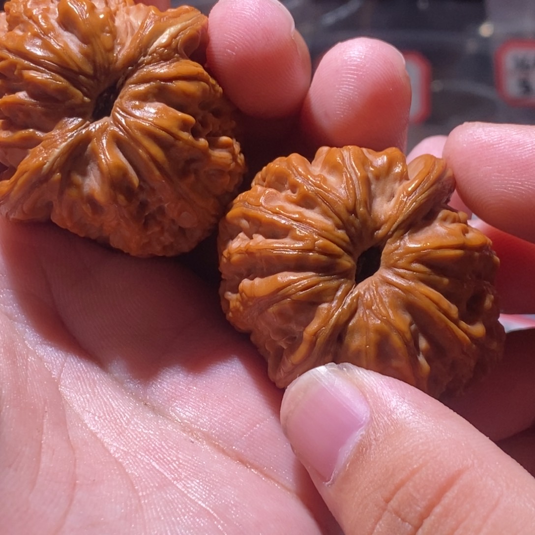 帅***子吊坠文玩核桃43全品元宝