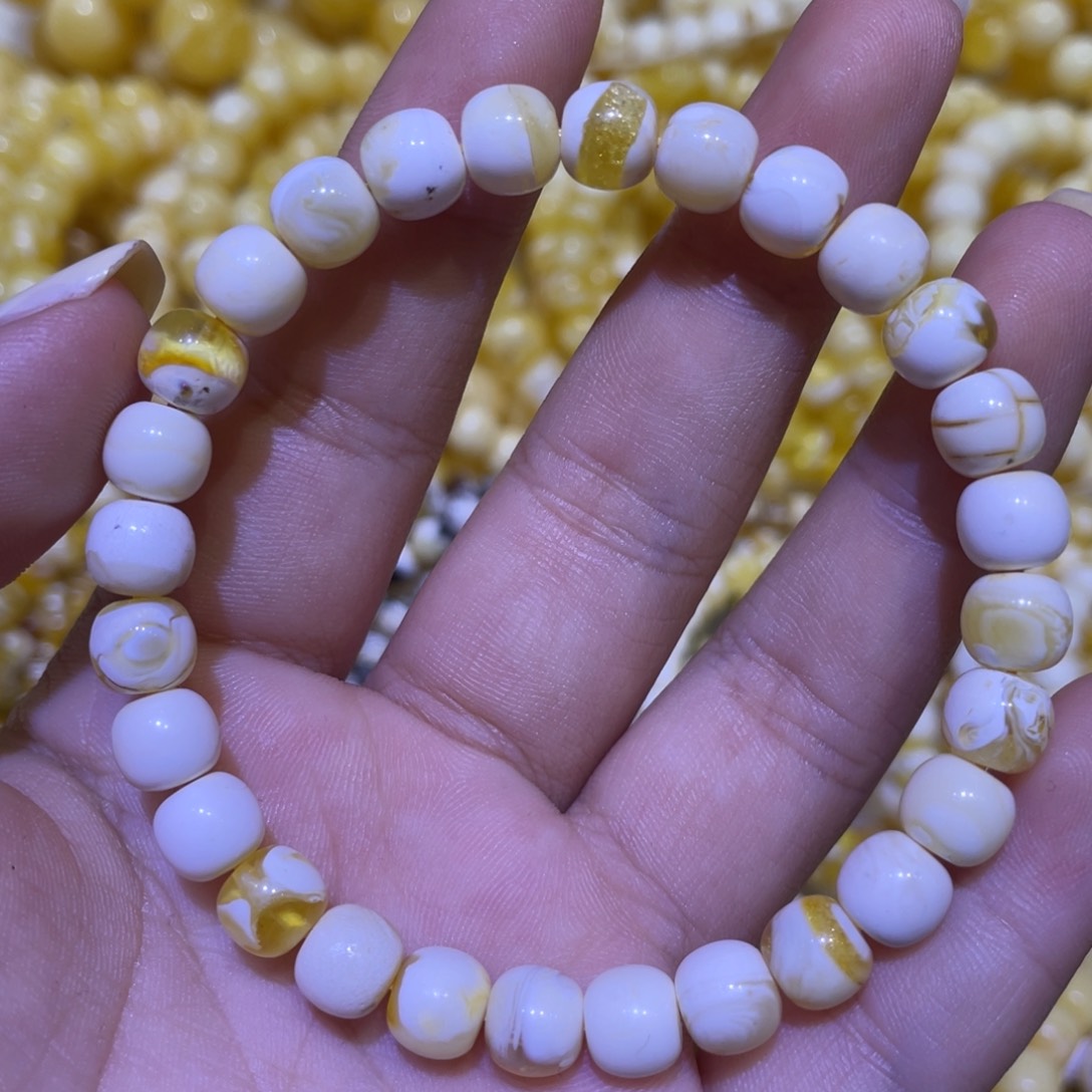 蜜蜡未镶嵌珠宝奇石7.7m