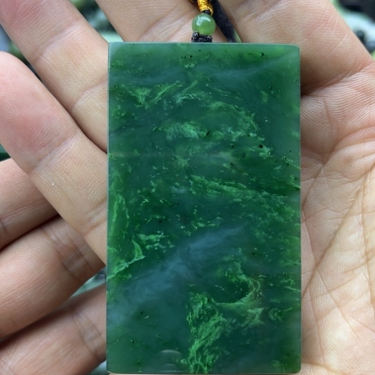 和田玉未镶嵌珠宝半成品