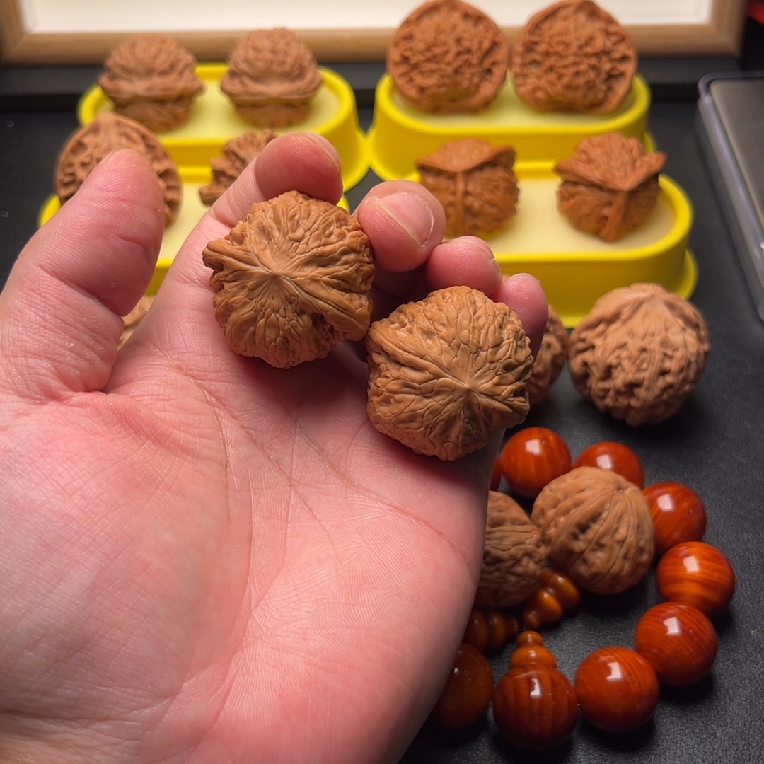 王***_文玩核桃把件铁锤101