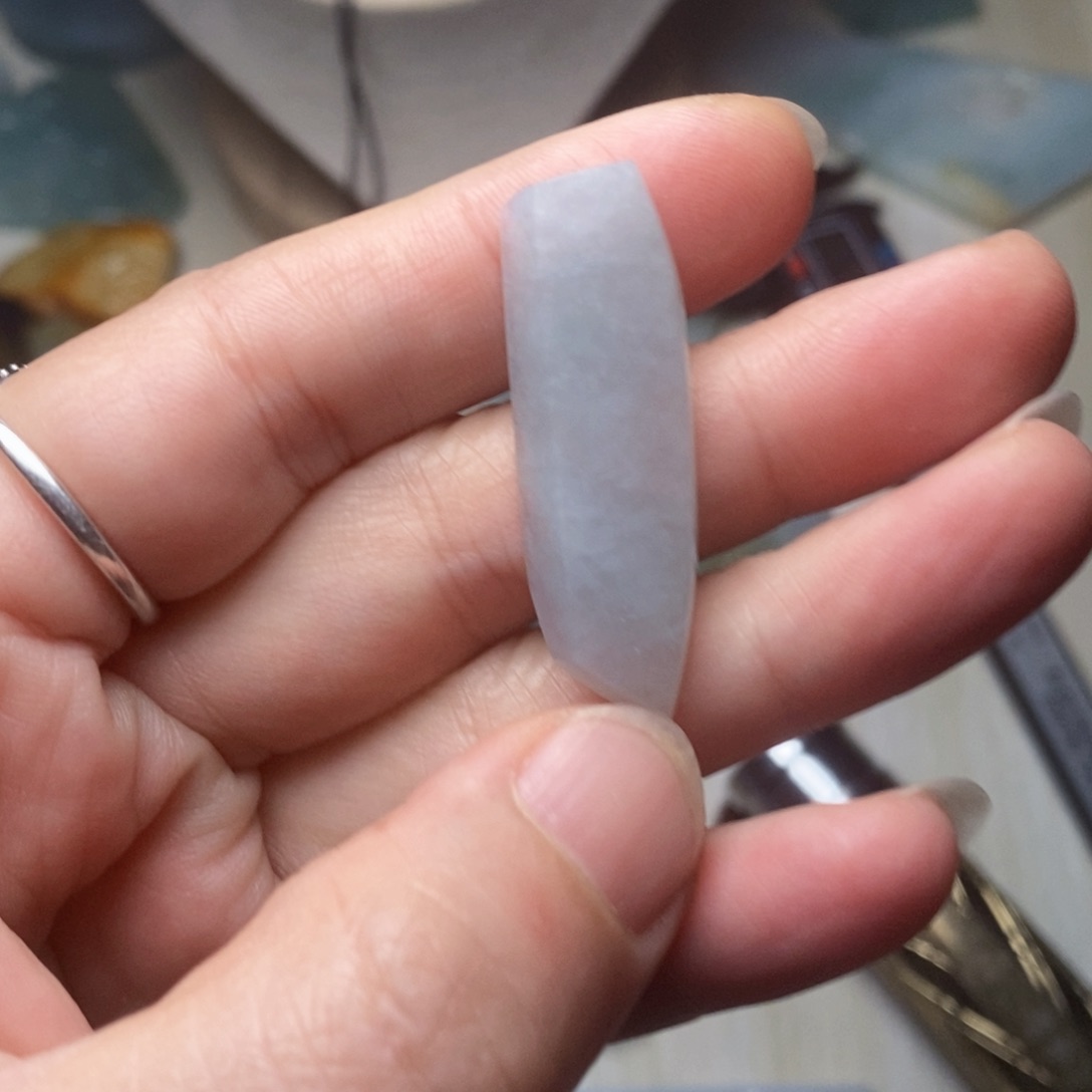 翡翠颈饰未镶嵌天然