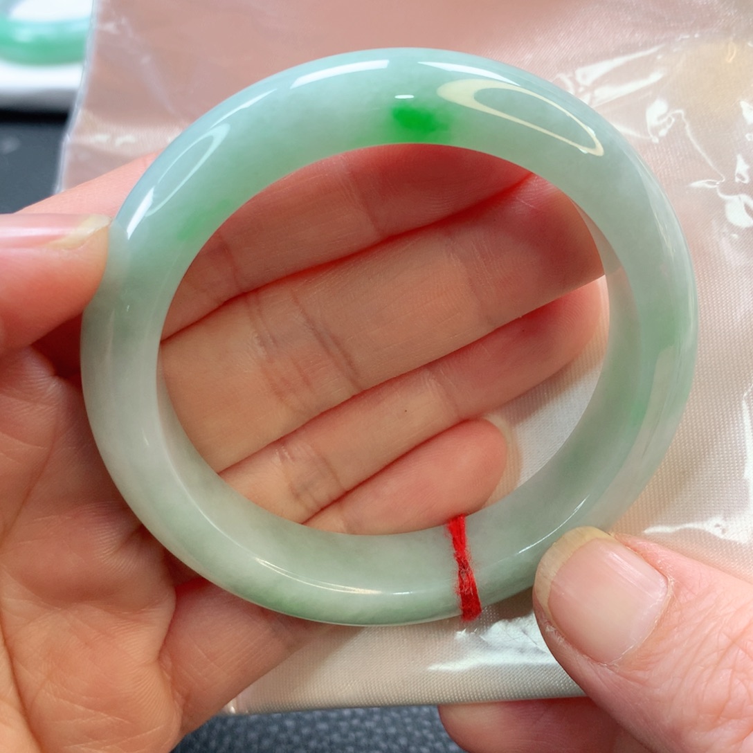 翡翠手镯未镶嵌53正