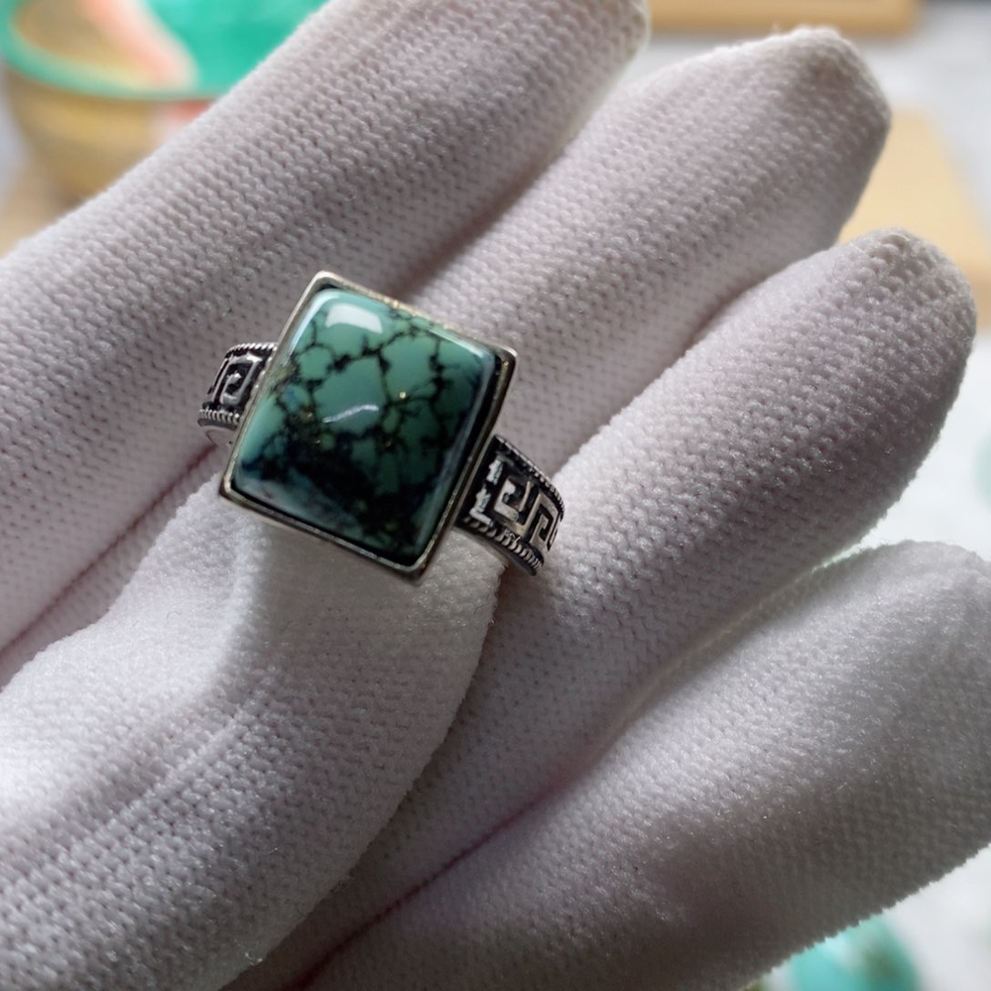 绿松石颈饰未镶嵌小**灶