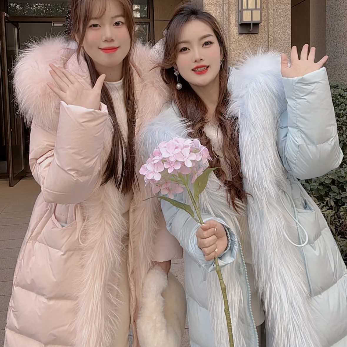 【暖宝】2025年冬季新款白鸭绒加厚甜美貉子毛领中长款轻奢外套