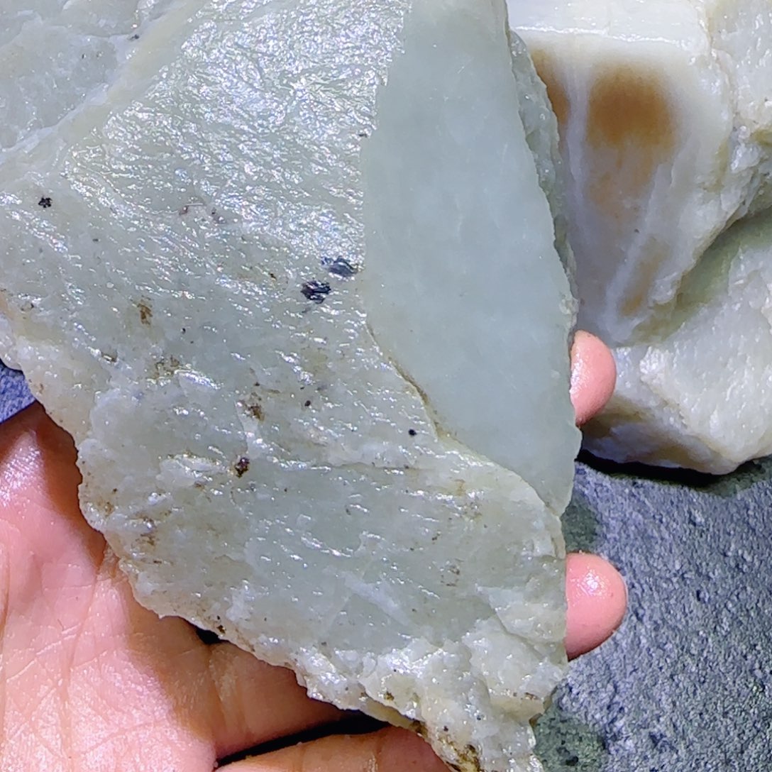 和田玉未镶嵌珠宝半成品