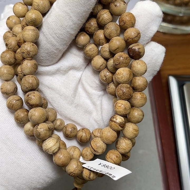 手串沉香多**亿达拉干古董风化老料88mm