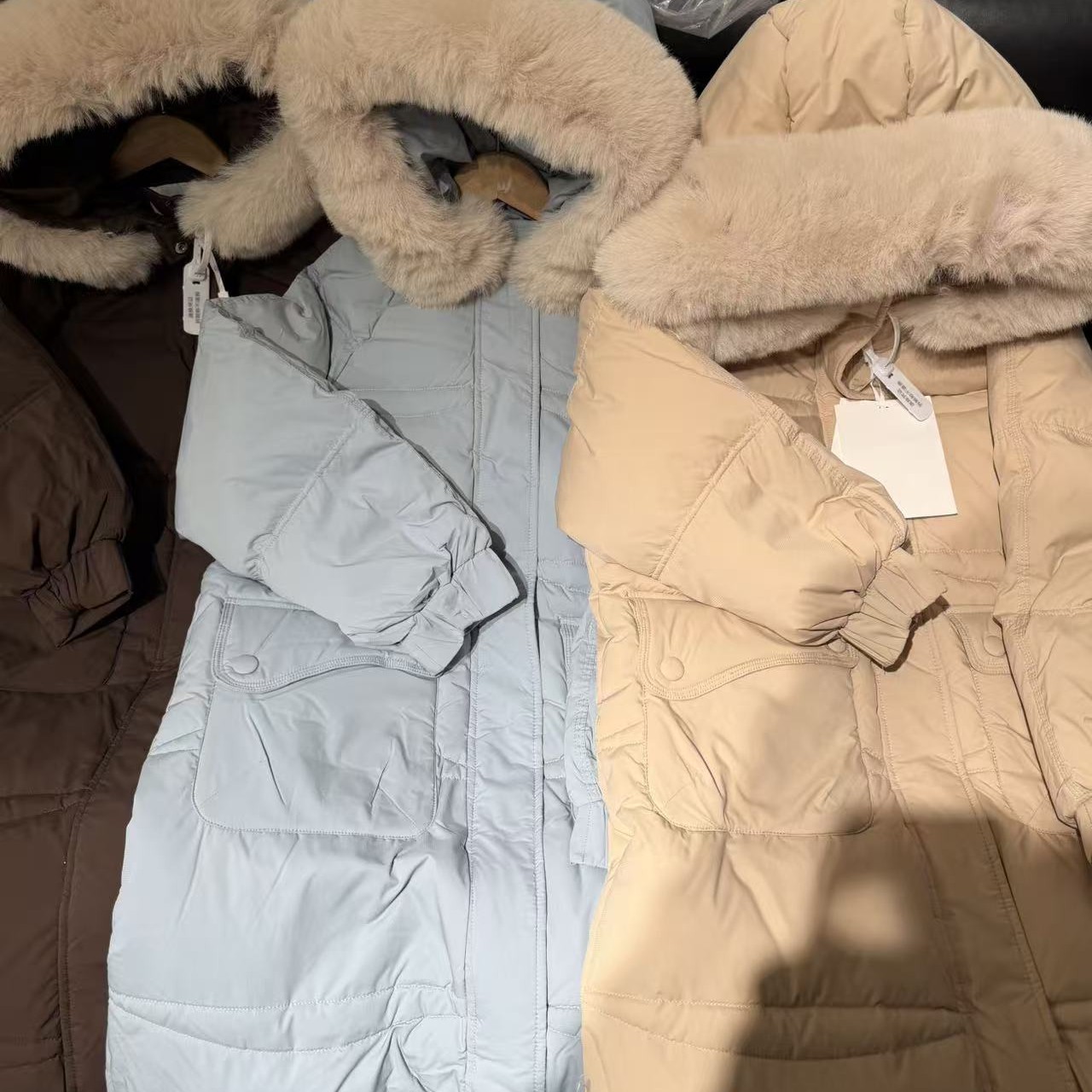 长款直筒毛领羽绒服