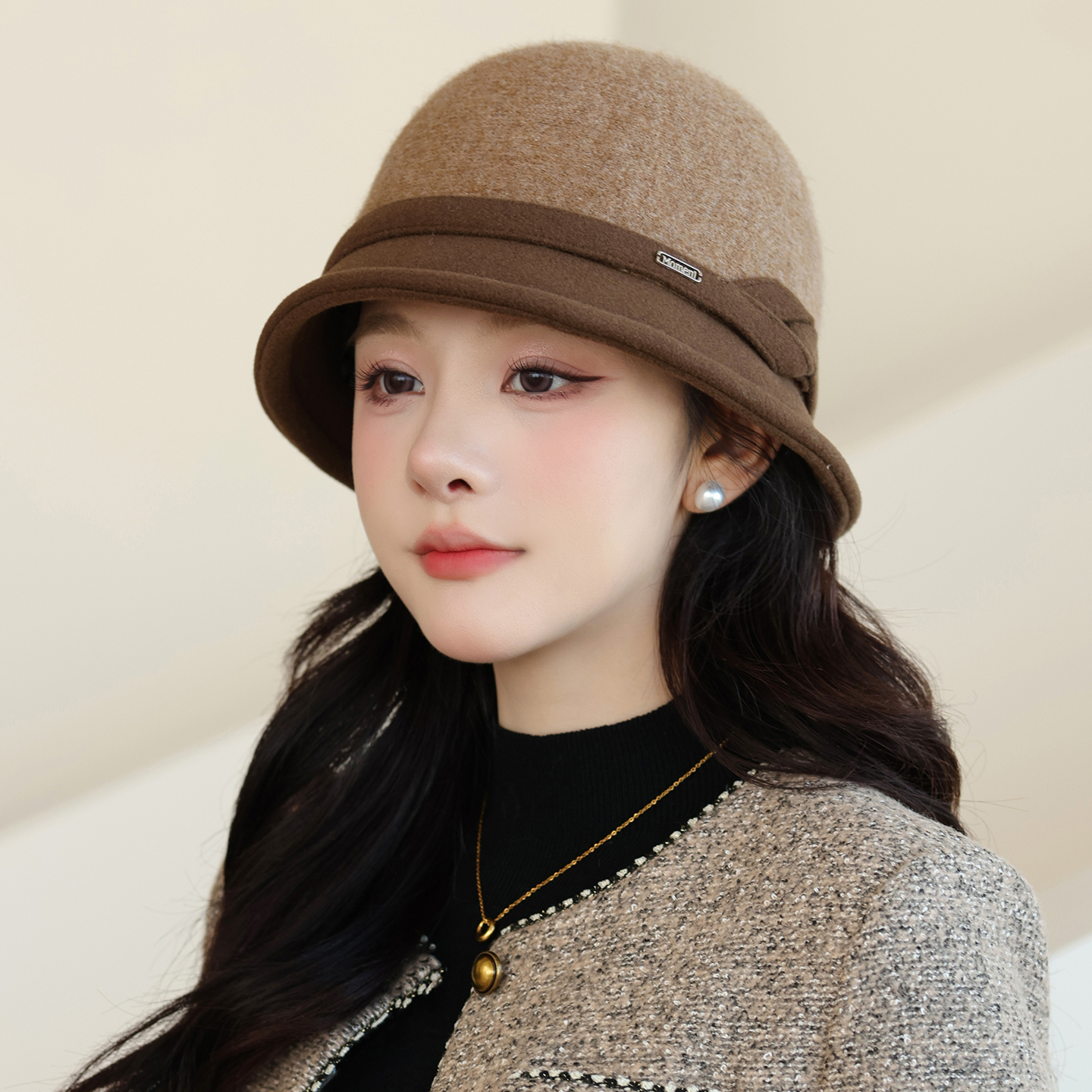 秋冬季洋气妈妈帽子女中老年人时尚优雅羊毛呢渔夫帽老太太盆帽