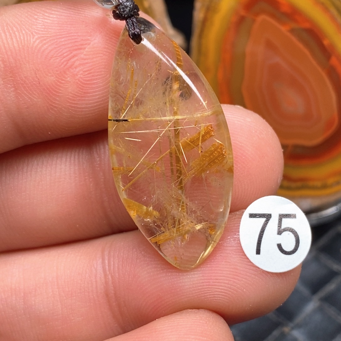 水晶未镶嵌颈饰挂件