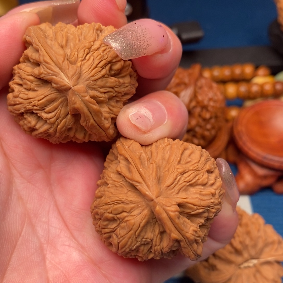 弹***师吊坠文玩核桃南疆