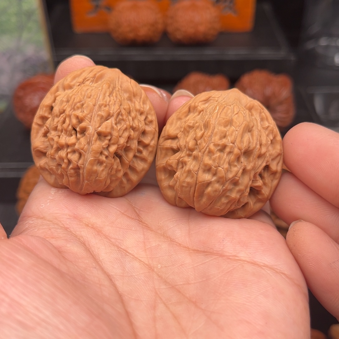 【闪购商品】文玩核桃吊坠望月36