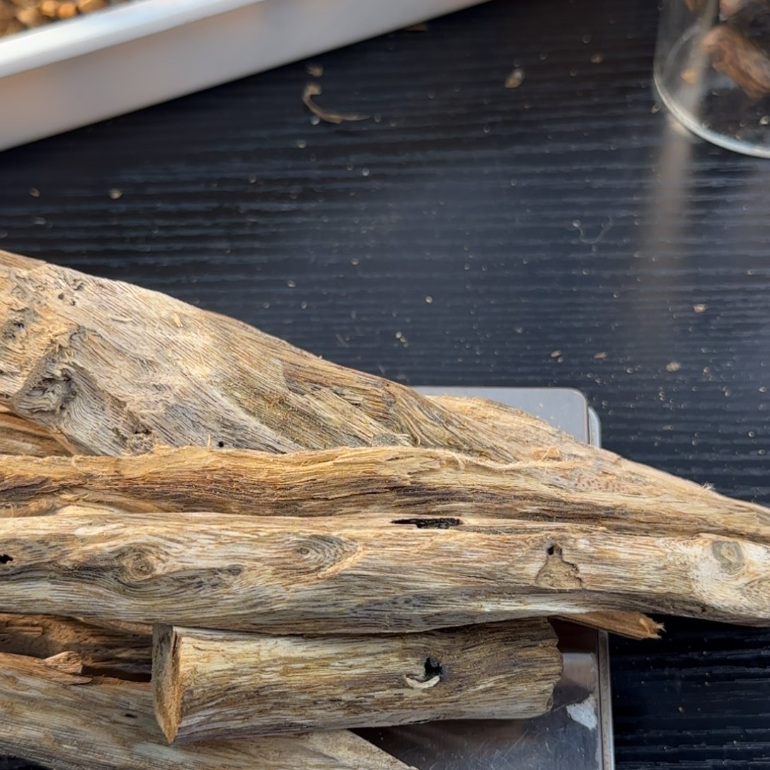 线香奇楠奇楠奇楠103克虫漏