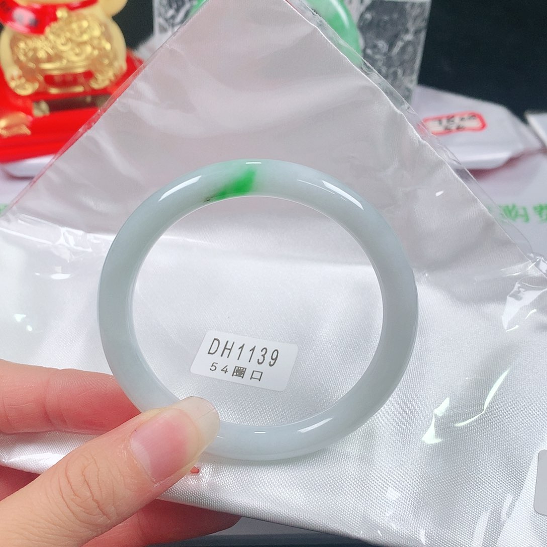 翡翠手镯未镶嵌  编号DH1139 圆条54 