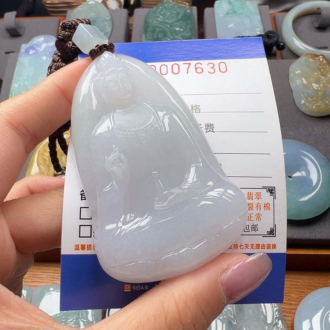 翡翠颈饰未镶嵌森*叶缅甸翡翠